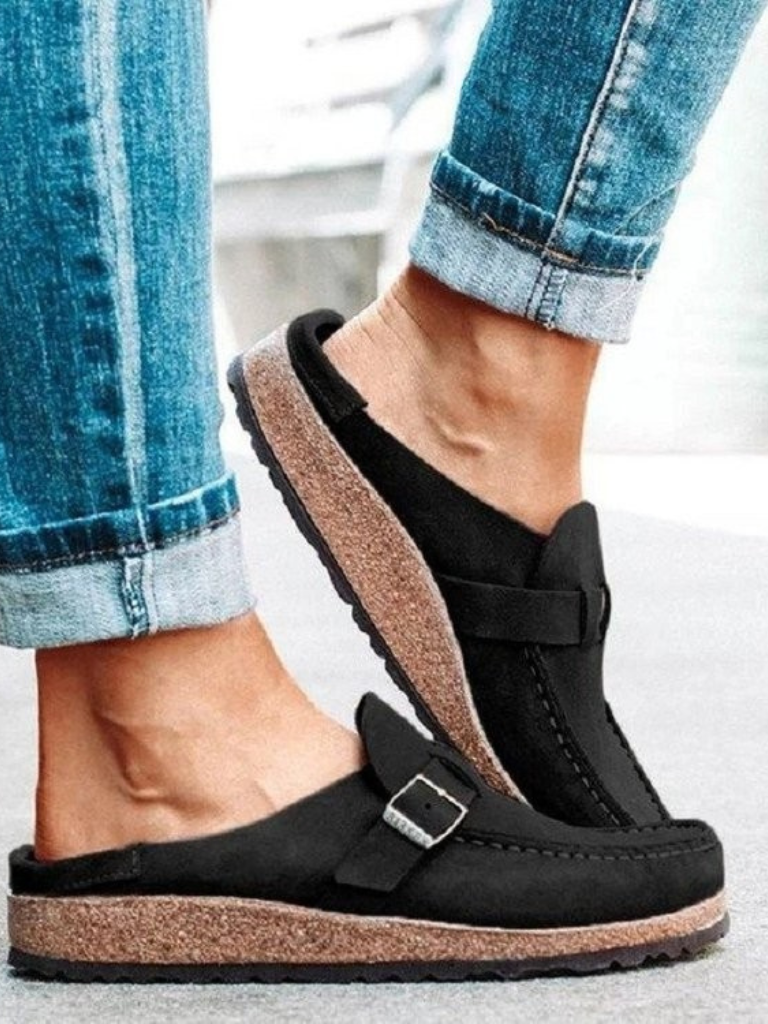 THE AMY COMFORT CLOGS
