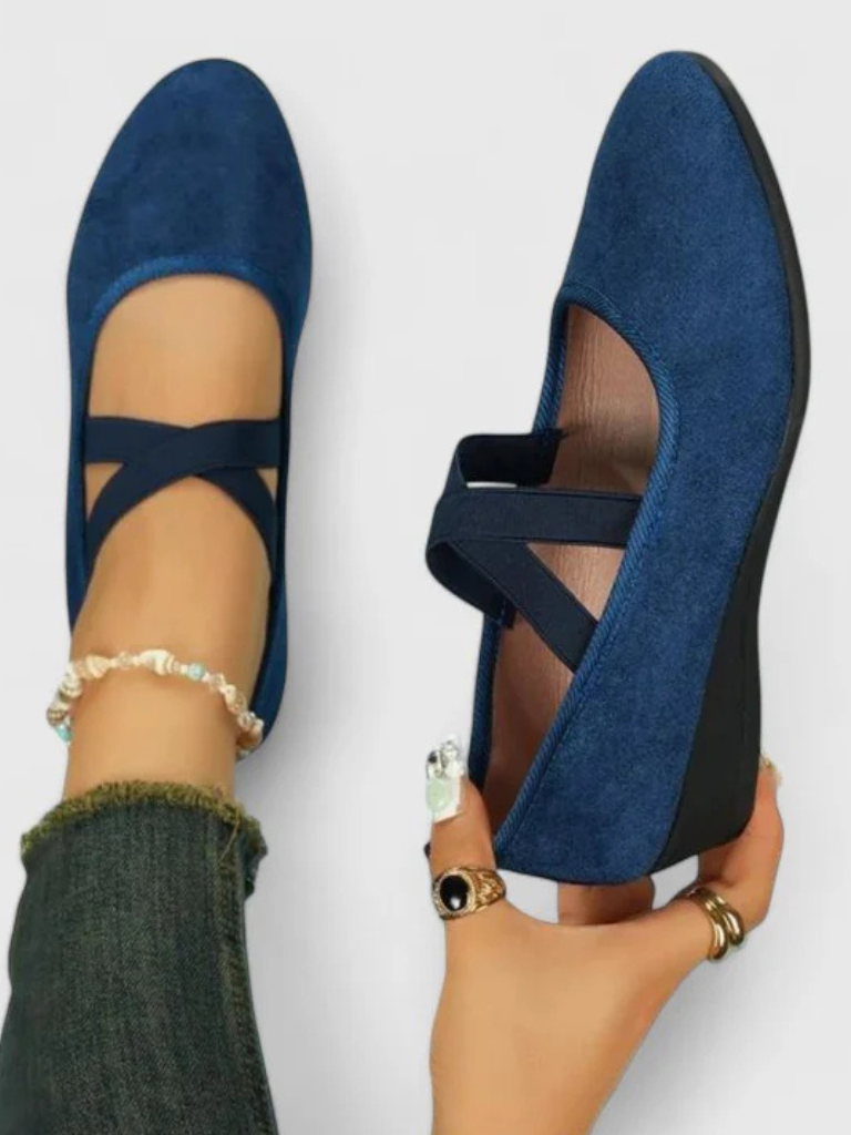 JULIA COMFORT SLIP-ON SHOES