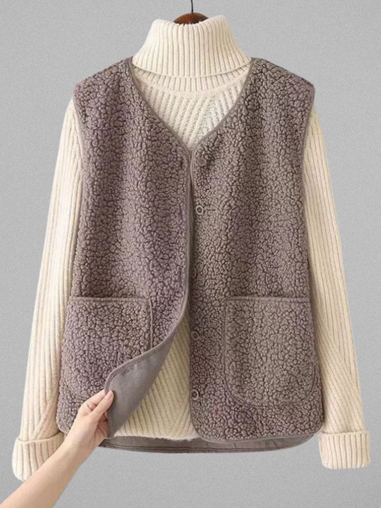 EVELYN COZY KNIT VEST