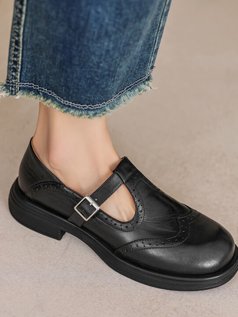 LARA VINTAGE MARY JANE FLATS