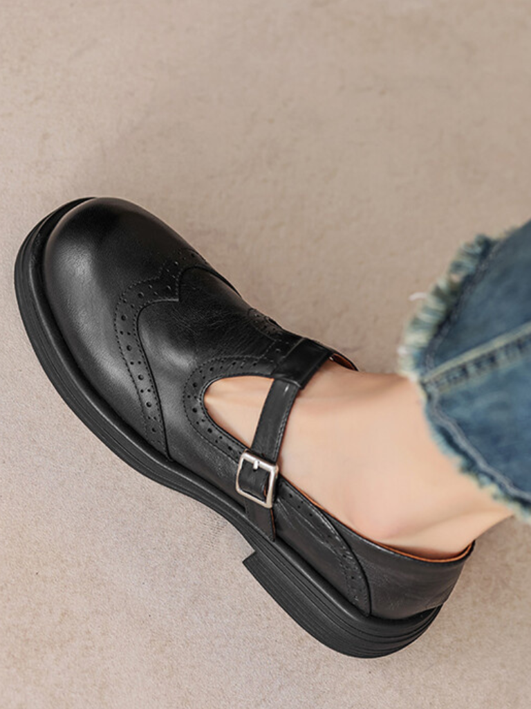LARA VINTAGE MARY JANE FLATS