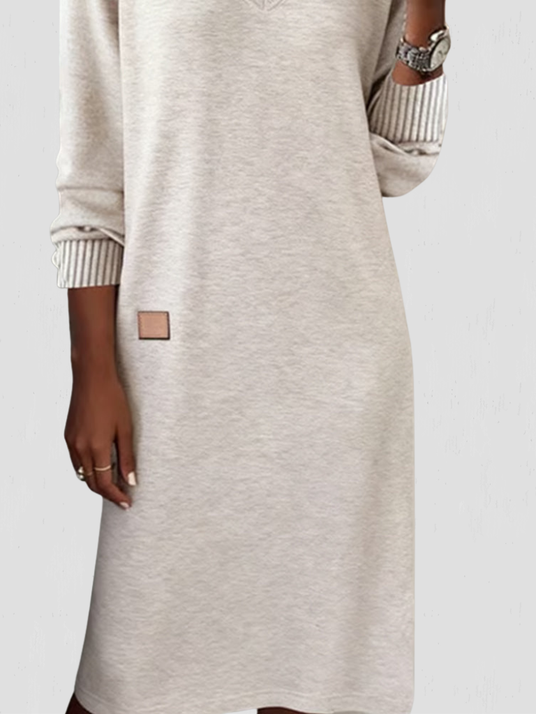 DEMI ESSENTIAL V-NECK DRESS