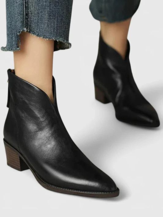 LYNELLE CLASSIC BOOTS