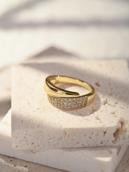 MONIQUE ADJUSTABLE RING