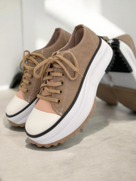 AERIS CANVAS SNEAKER