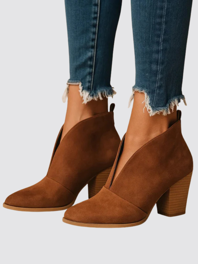 IRISS ANKLE BOOTS