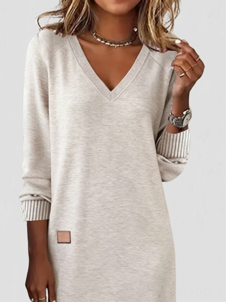 DEMI ESSENTIAL V-NECK DRESS